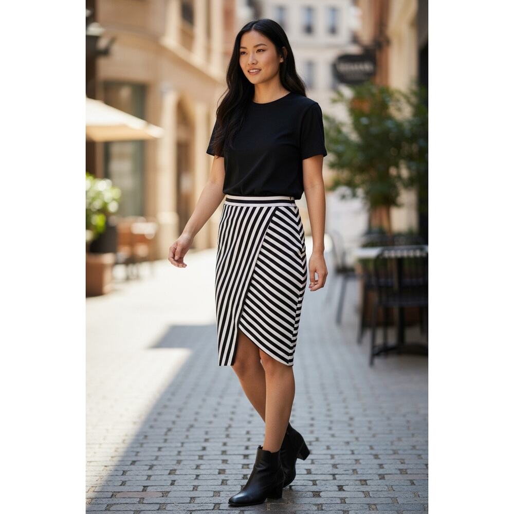 Express skirt size 6 - Picture 6 of 6